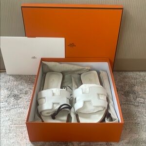 Hermès Oran Sandals - White - 38.5